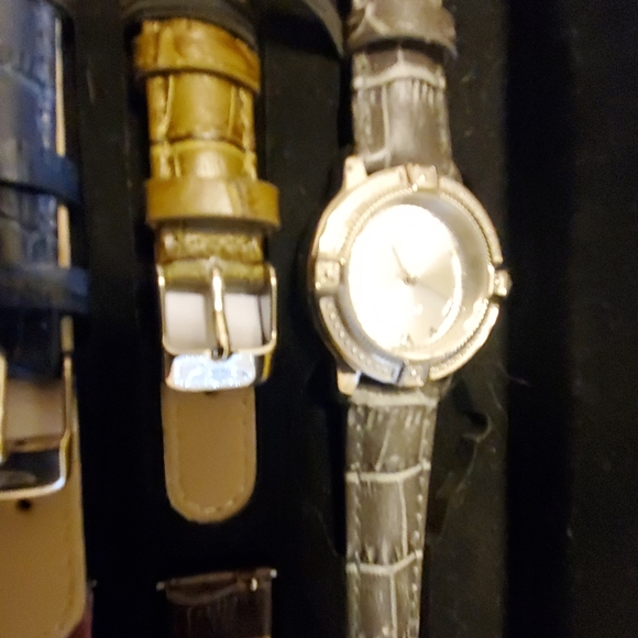 Invicta watches - Picture 2 of 2